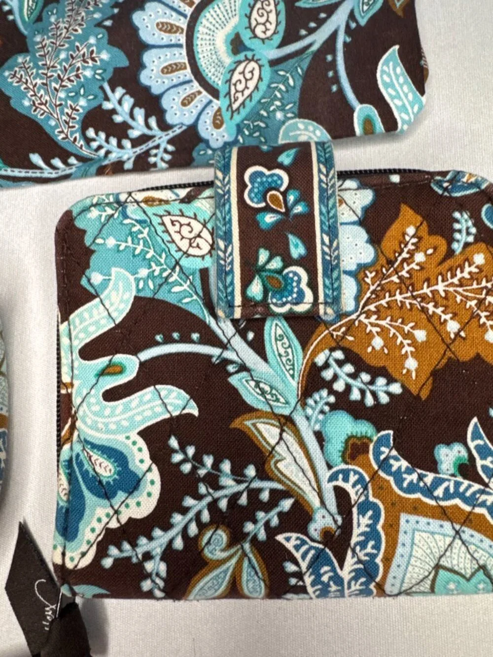 Vera Bradley Java Blue 3-Piece Set - Glasses Case, Wallet, + Cotton Sleeve - Picture 3 of 7